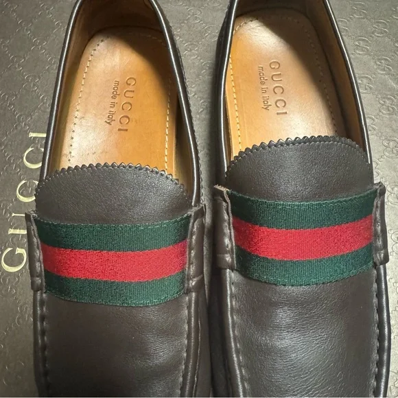 Gucci Brown and Green Leather Loafers with Signature Stripe - Picture 8 of 12